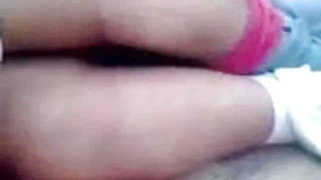 हीथ की बिल्ली एक मुर्गा लेने से पहले खिलौना के साथ पहले से ही हो जाता फुल एचडी में बीएफ सेक्सी है