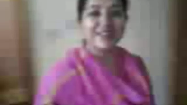 दराज से सेक्सी फुल मूवी वीडियो बाहर चिपके हुए कमबख्त डिल्डो