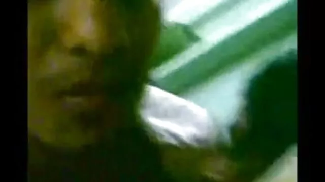 टैटू milf उसके घर की सेक्सी हिंदी वीडियो फुल मूवी छत पर टक्कर लगी
