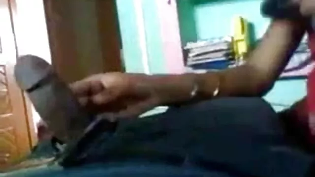 सभी जंजीर में सेक्सी फुल फिल्म बंध गए
