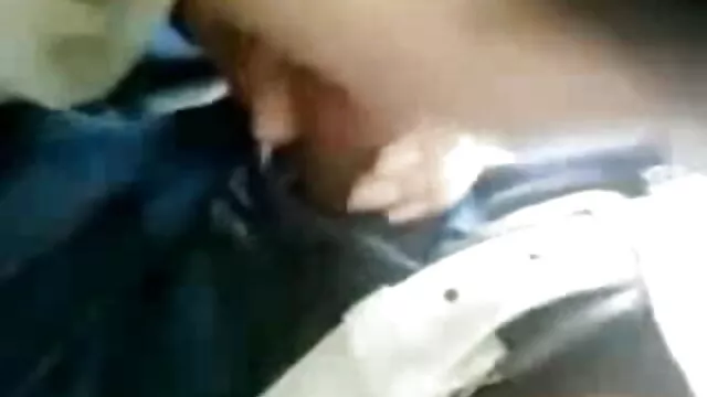 इंडियन गर्ल अपने BF फुल सेक्सी हिंदी फिल्म के साथ पोर्न क्लिप बनाने की कोशिश करती है