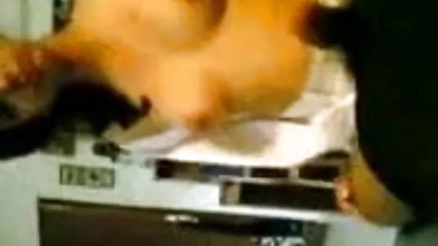 एक गर्म हिंदी में फुल सेक्सी मूवी समलैंगिक पेंटीहोज नंगा नाच
