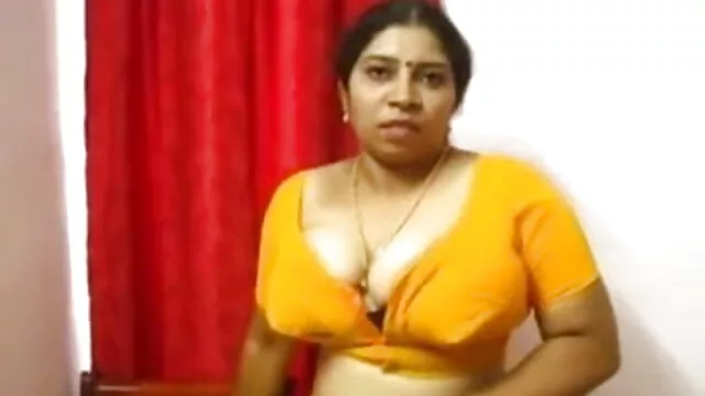 सुरुचिपूर्ण श्यामला सह सेक्स फुल हिंदी क्रीम गुदा