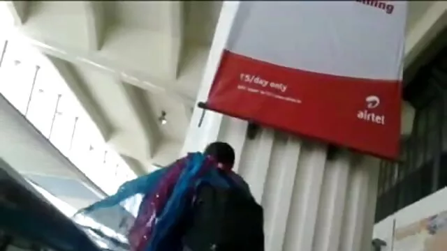 बस 18 की हो हिंदी फुल सेक्सी मूवी गई
