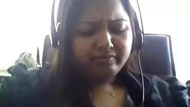 हॉट मोम गड़बड़ में एडल्ट वीडियो स्टोर फुल सेक्सी फिल्म हिंदी में