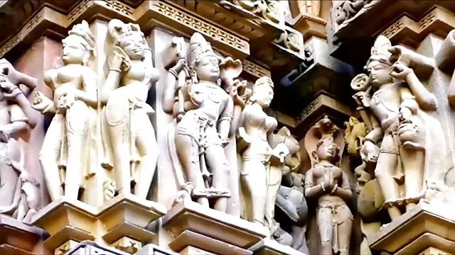 ब्रिटिश सेक्सी फुल मूवी वीडियो डर्टी टॉकिंग स्लट साथ बड़ा डिल्डो