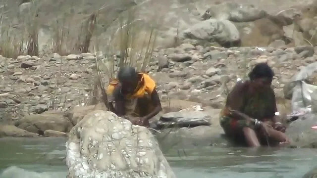 रशियन गर्ल वेटरन को बहुत कम उपहार देती हिंदी सेक्सी फुल है