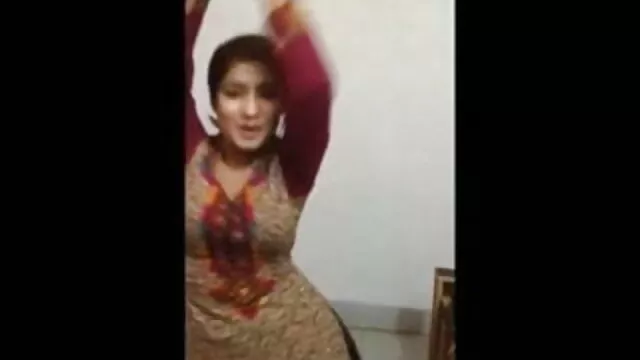 BBW हेड # 224 (बिस्तर पर फुल सेक्स हिंदी मूवी चार-आँखें)