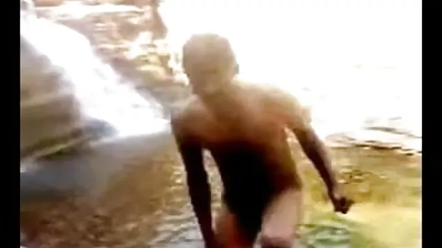 बालों सेक्सी फुल फिल्म सेक्सी वाली ज़ेबरा बीवीआर