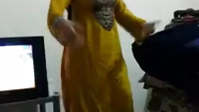 सेक्सी बेब प्यार फिल्माने खुद को सुखदायक फुल सेक्स फिल्म