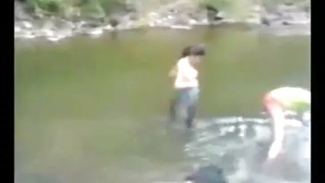 समूह फुल सेक्सी मूवी वीडियो में सेक्स